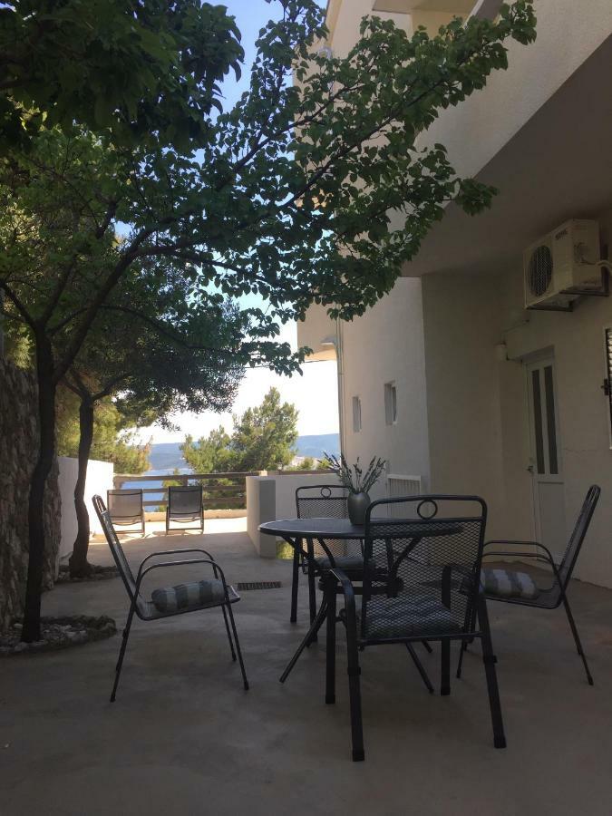 Apartmani Milka I Jozo Оміш Екстер'єр фото